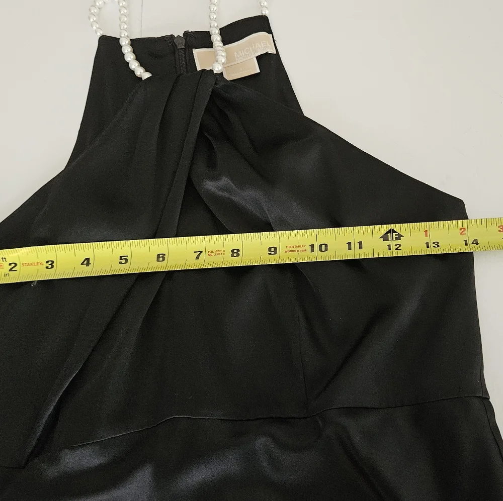 Michael Kors Womens Black Silk Size 4 Halter Keyhole Top W/Faux Pearl St…